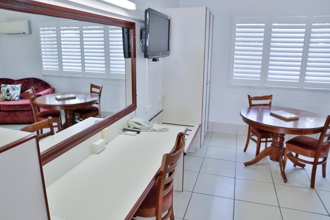 Central Park Motel Rockhampton Zewnętrze zdjęcie