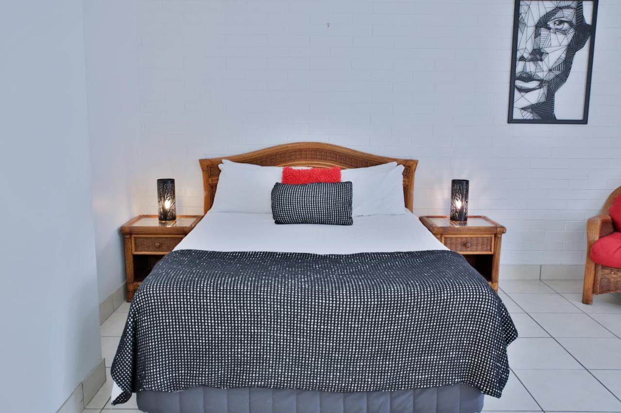 Central Park Motel Rockhampton Zewnętrze zdjęcie