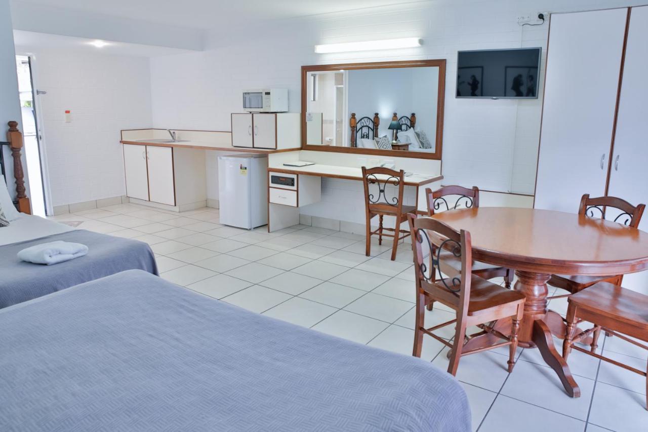Central Park Motel Rockhampton Zewnętrze zdjęcie